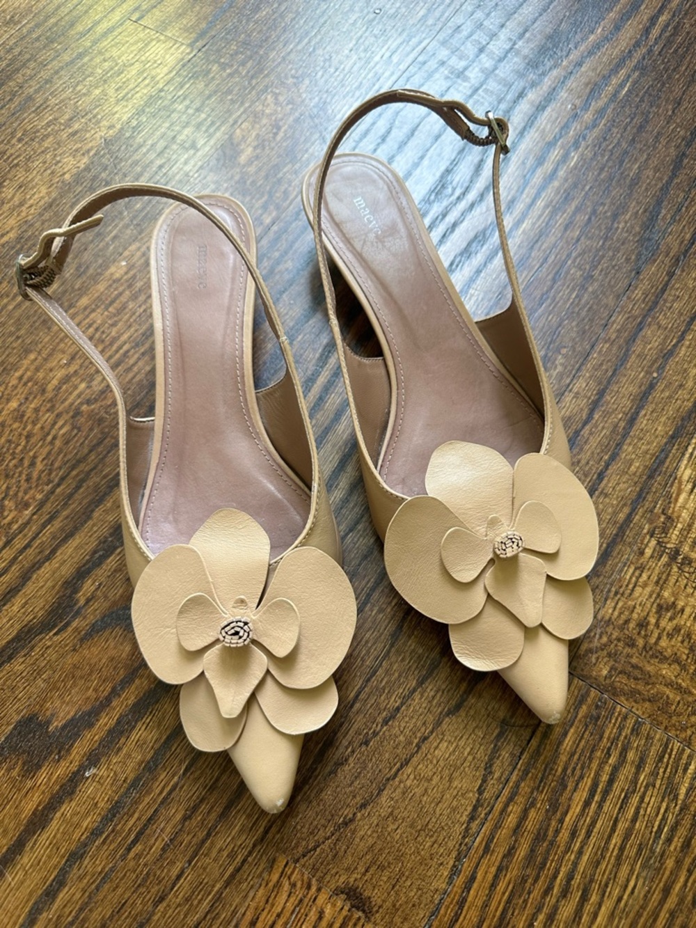 Anthropologie Maeve Women’s Tan Slingback Pointed-Toe Flats Shoes Flower Accent